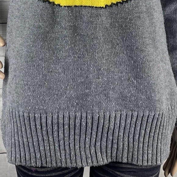 Forever 21 Batman Sweater - Picture 8 of 12